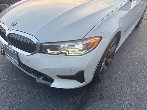 Used 2021 BMW 330i xDrive Sedan w/ Convenience Package AWD/4WD image 11