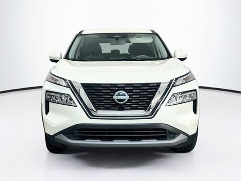 Used 2023 Nissan Rogue SV AWD/4WD image 2