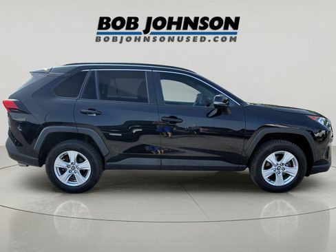 Used 2021 Toyota RAV4 XLE AWD/4WD image 27