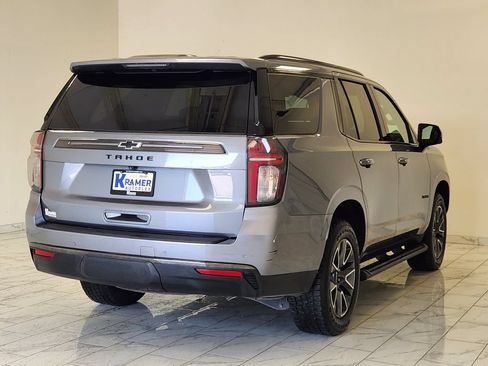 Used 2022 Chevrolet Tahoe Z71 w/ Luxury Package AWD/4WD image 7