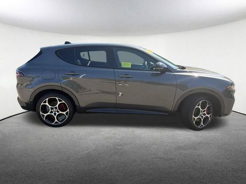 Used 2024 Alfa Romeo Tonale Veloce AWD/4WD image 15