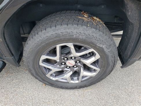 New 2026 GMC Sierra 1500 SLT w/ SLT Premium Plus Package image 36