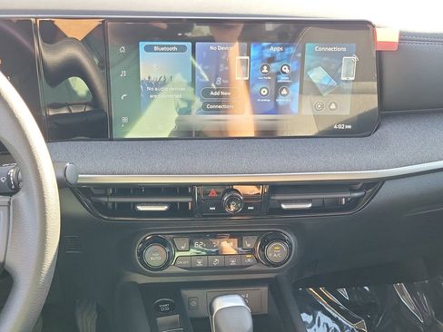 New 2026 Nissan Kicks SV w/ SV Premium Package FWD image 10