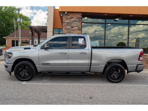 Used 2022 RAM 1500 Big Horn AWD/4WD image 6