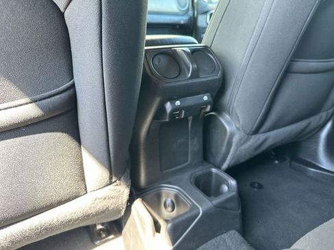 Used 2023 Jeep Wrangler Unlimited Sport AWD/4WD image 22