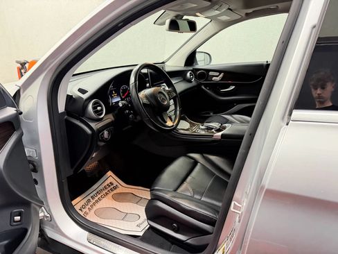 Used 2016 Mercedes-Benz GLC 300 4MATIC image 7