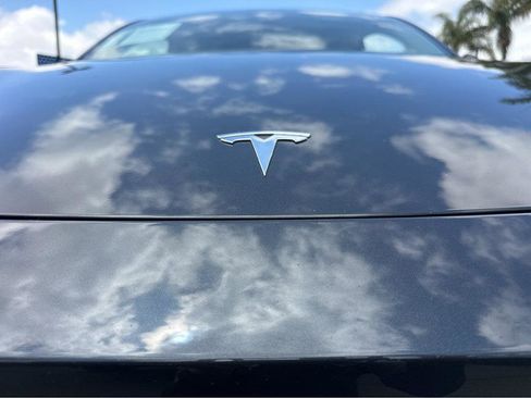 Used 2024 Tesla Model Y Performance AWD/4WD image 40