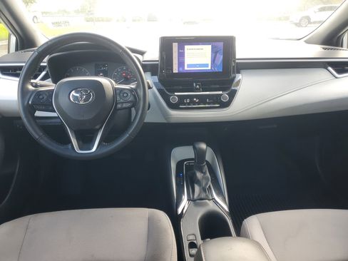 Used 2023 Toyota Corolla SE image 9