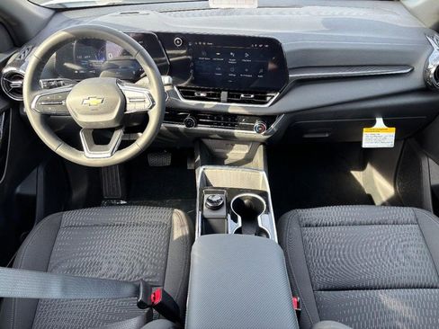 New 2026 Chevrolet Equinox LT image 6