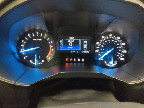 Used 2018 Ford Edge SE FWD image 23