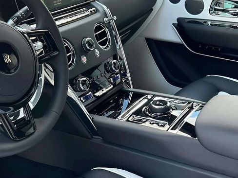 New 2026 Rolls-Royce Cullinan AWD/4WD image 10