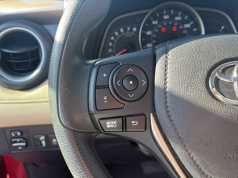 Used 2015 Toyota RAV4 XLE FWD image 19