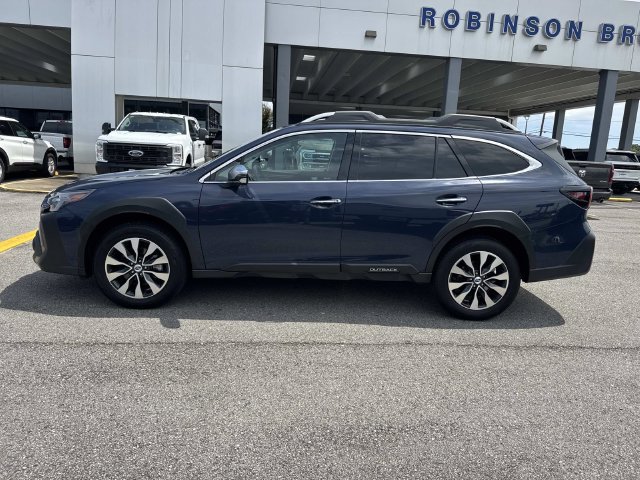 Used 2023 Subaru Outback Touring XT AWD/4WD image 8
