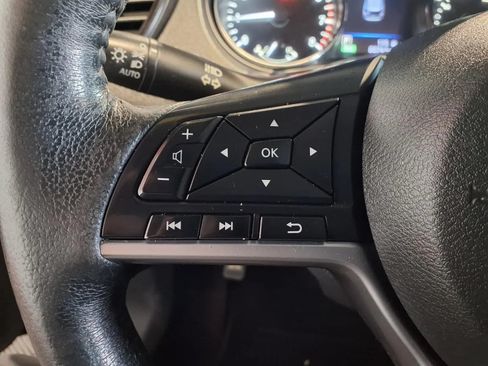 Used 2018 Nissan Rogue SV w/ Premium Package AWD/4WD image 26