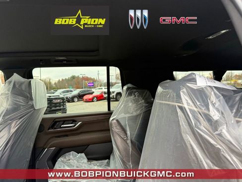 New 2026 GMC Yukon XL Denali Ultimate w/ LPO, Illumination Package image 6