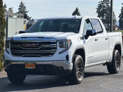 Used 2024 GMC Sierra 1500 SLT AWD/4WD image 8