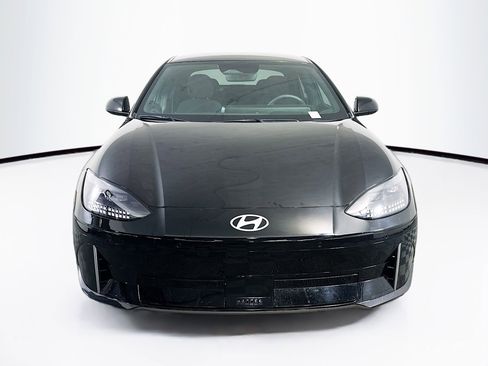 Used 2024 Hyundai Ioniq 6 SE image 2