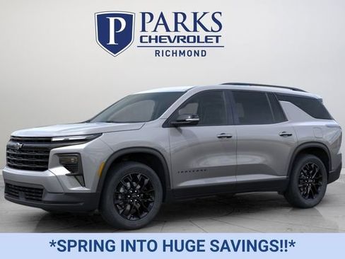 New 2026 Chevrolet Traverse LT image 2