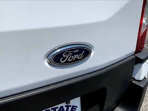 Certified 2025 Ford Transit 150 Low Roof RWD image 24