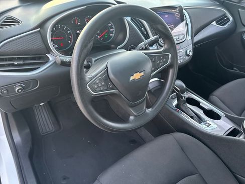 Used 2024 Chevrolet Malibu LT image 18