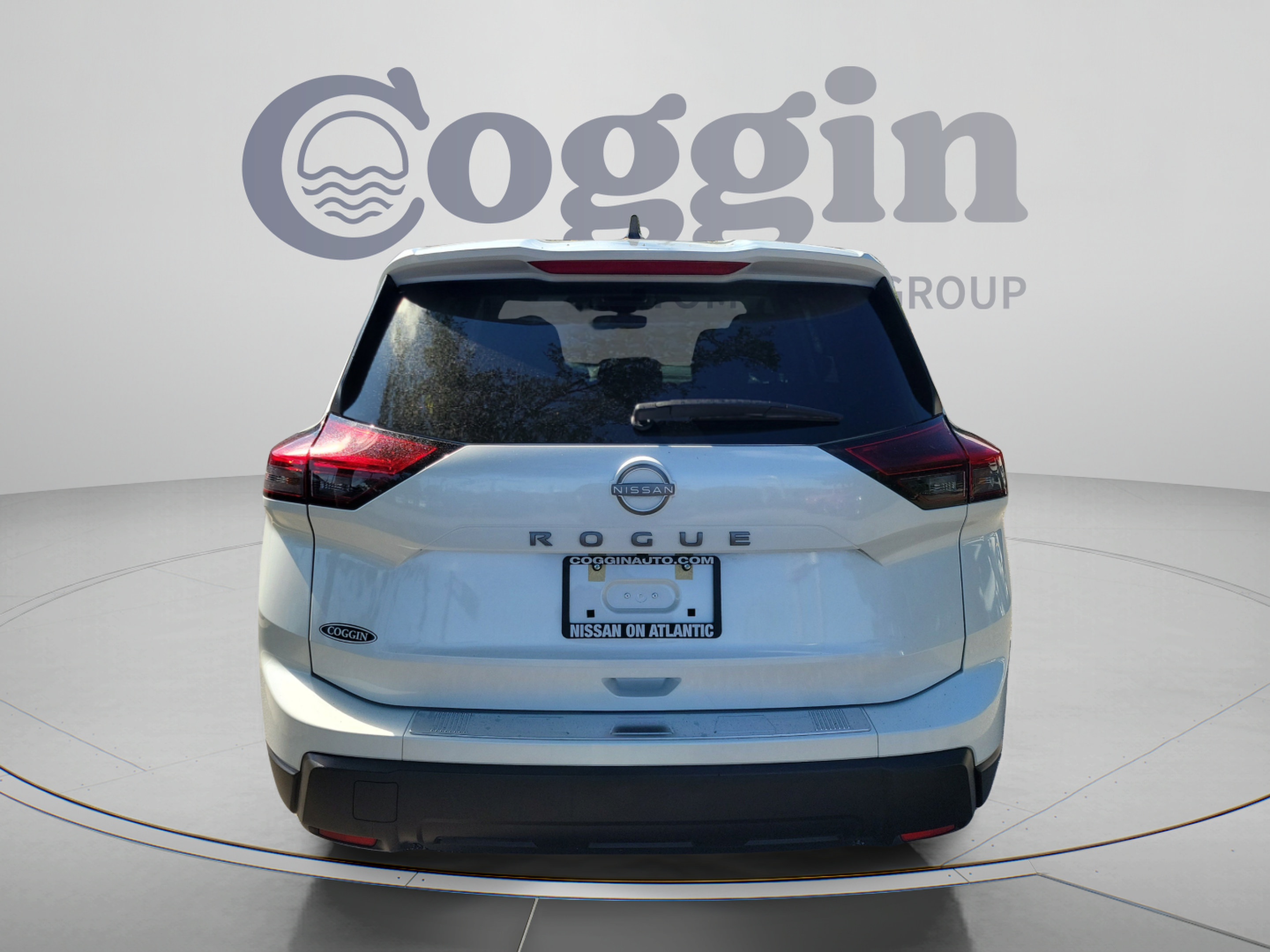 Certified 2026 Nissan Rogue SV FWD image 3