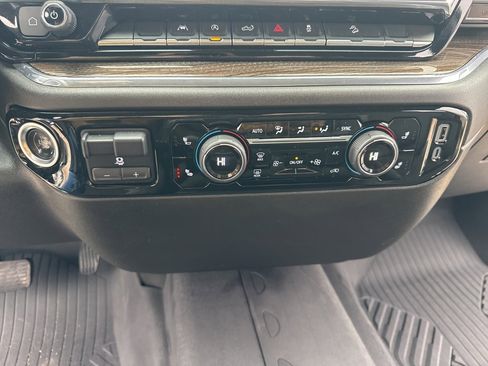 Used 2023 Chevrolet Silverado 1500 LT image 26