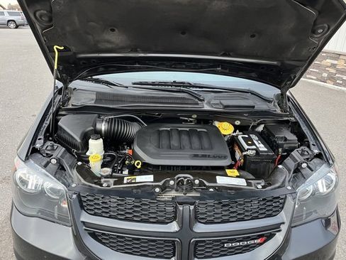 Used 2019 Dodge Grand Caravan GT image 23