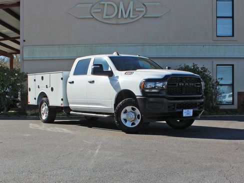 Used 2024 RAM 2500 Tradesman AWD/4WD image 3