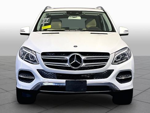 Used 2017 Mercedes-Benz GLE 350 4MATIC image 4