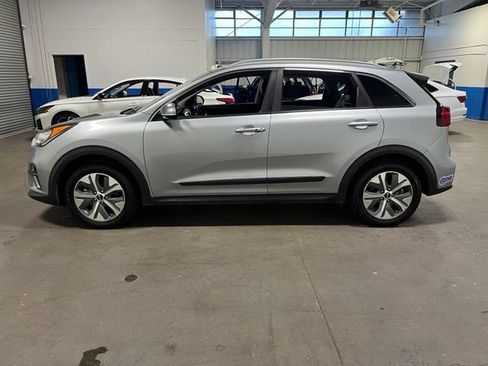 Used 2019 Kia Niro EX Premium FWD image 6