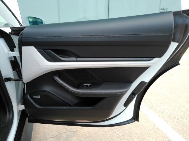 Used 2022 Porsche Taycan RWD image 24
