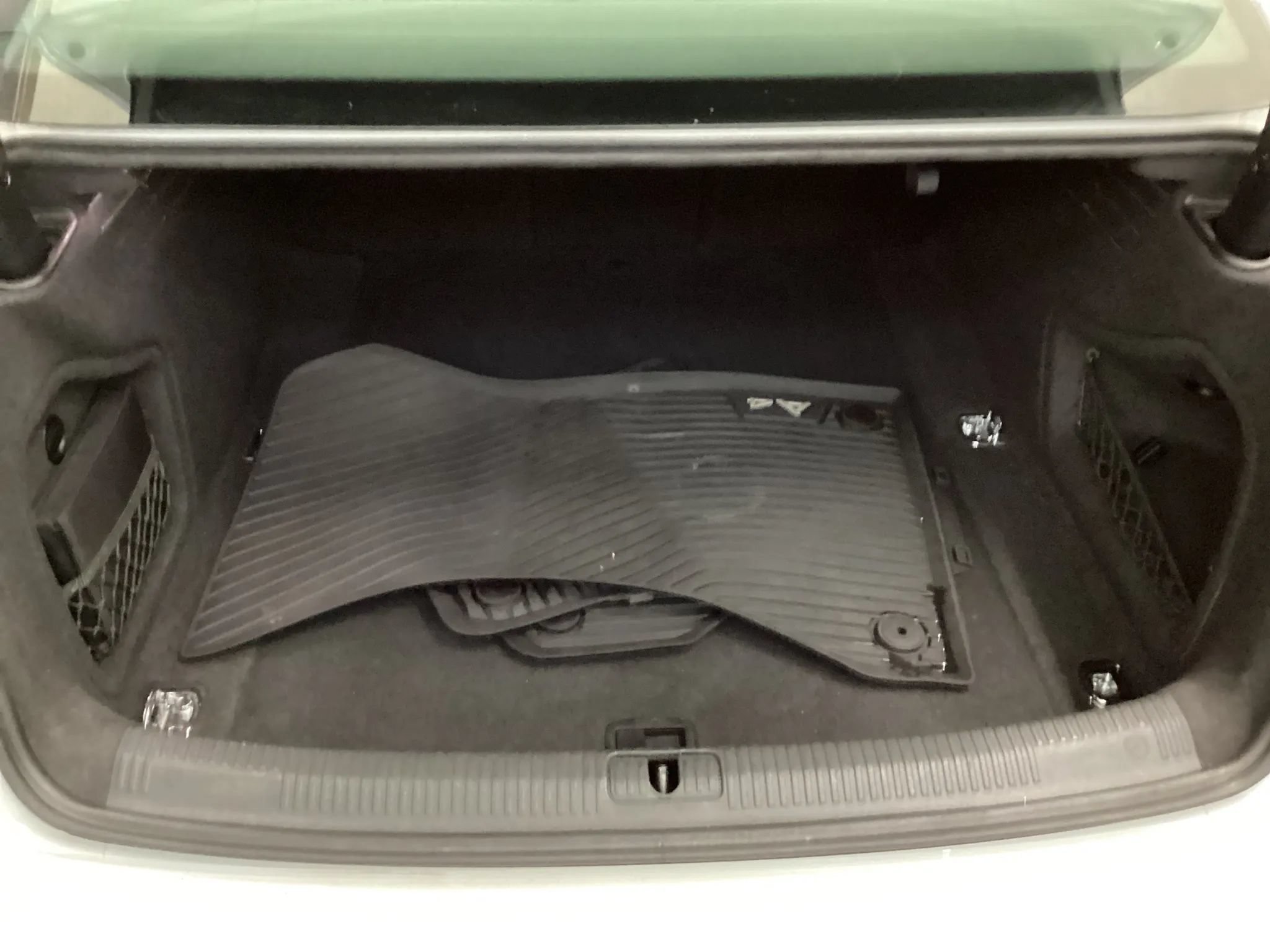 Used 2018 Audi A4 2.0T Premium Plus AWD/4WD image 17