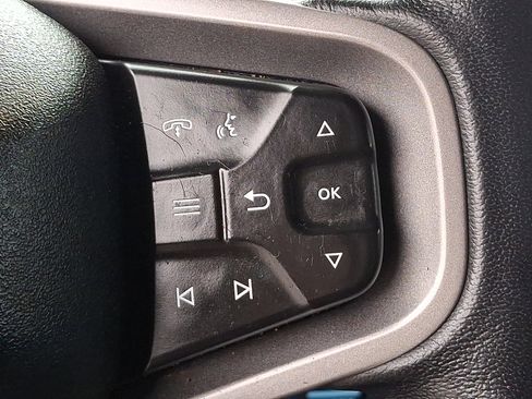 Used 2023 Ford Bronco Badlands image 22