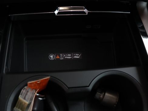 New 2026 GMC Yukon Denali w/ Sun & Power Step Package image 16