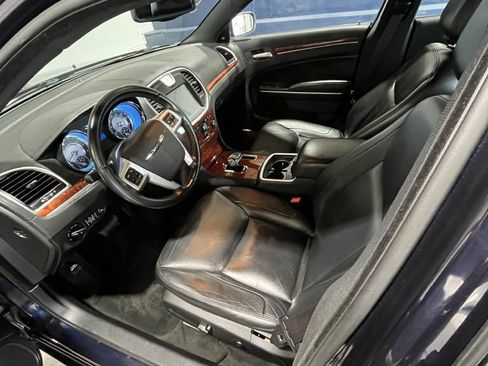 Used 2012 Chrysler 300 Limited image 5