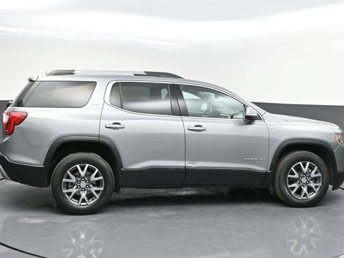 Certified 2023 GMC Acadia SLT w/ Technology Package AWD/4WD image 8