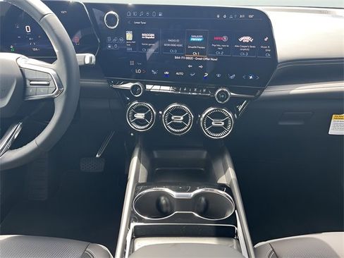 New 2025 Chevrolet Blazer EV LT image 24