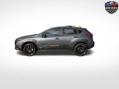 Used 2025 Subaru Crosstrek 2.5i Wilderness AWD/4WD image 2