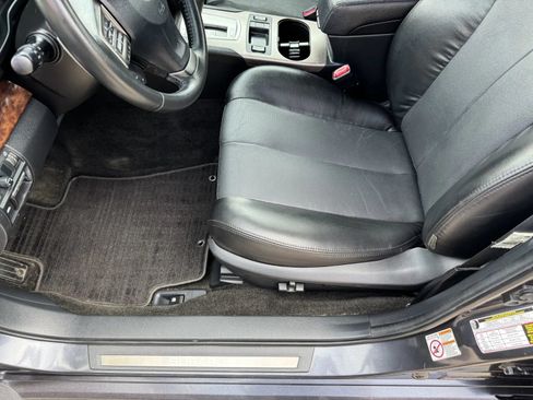 Used 2013 Subaru Legacy 2.5i Limited AWD/4WD image 11