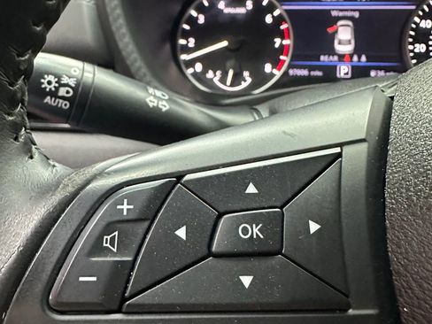 Used 2021 Nissan Sentra SV image 13