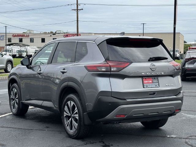 Used 2023 Nissan Rogue SV AWD/4WD image 4