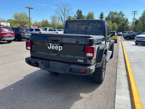 Used 2020 Jeep Gladiator Overland w/ Popular Equipment Package AWD/4WD image 7