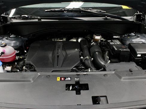 Used 2025 Hyundai Santa Fe SEL FWD image 17
