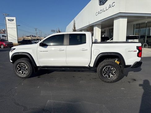 Used 2025 Chevrolet Colorado ZR2 w/ Technology Package image 9