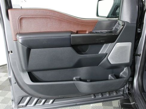 Used 2021 Ford F150 Lariat w/ Equipment Group 502A High image 19