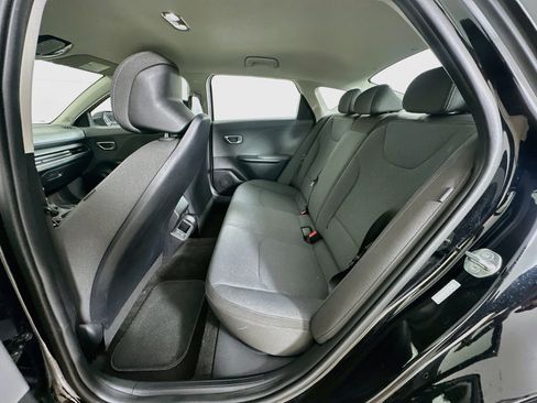 Used 2025 Kia K4 FWD image 26