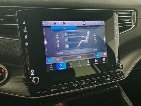 Used 2024 Jeep Wagoneer L Series II w/ Flexible Seating Group image 18