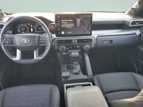 Used 2025 Toyota 4Runner TRD Off-Road Premium image 11