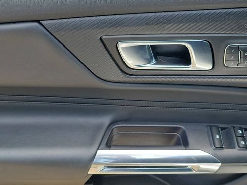 Used 2025 Ford Mustang GT Premium RWD image 12