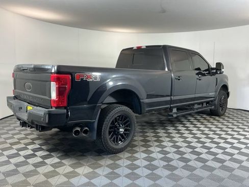 Used 2019 Ford F350 Lariat w/ Lariat Ultimate Package AWD/4WD image 4